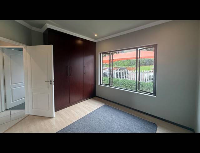 2 BEDROOM APARTMENT FOR SALE IN GLENVISTA